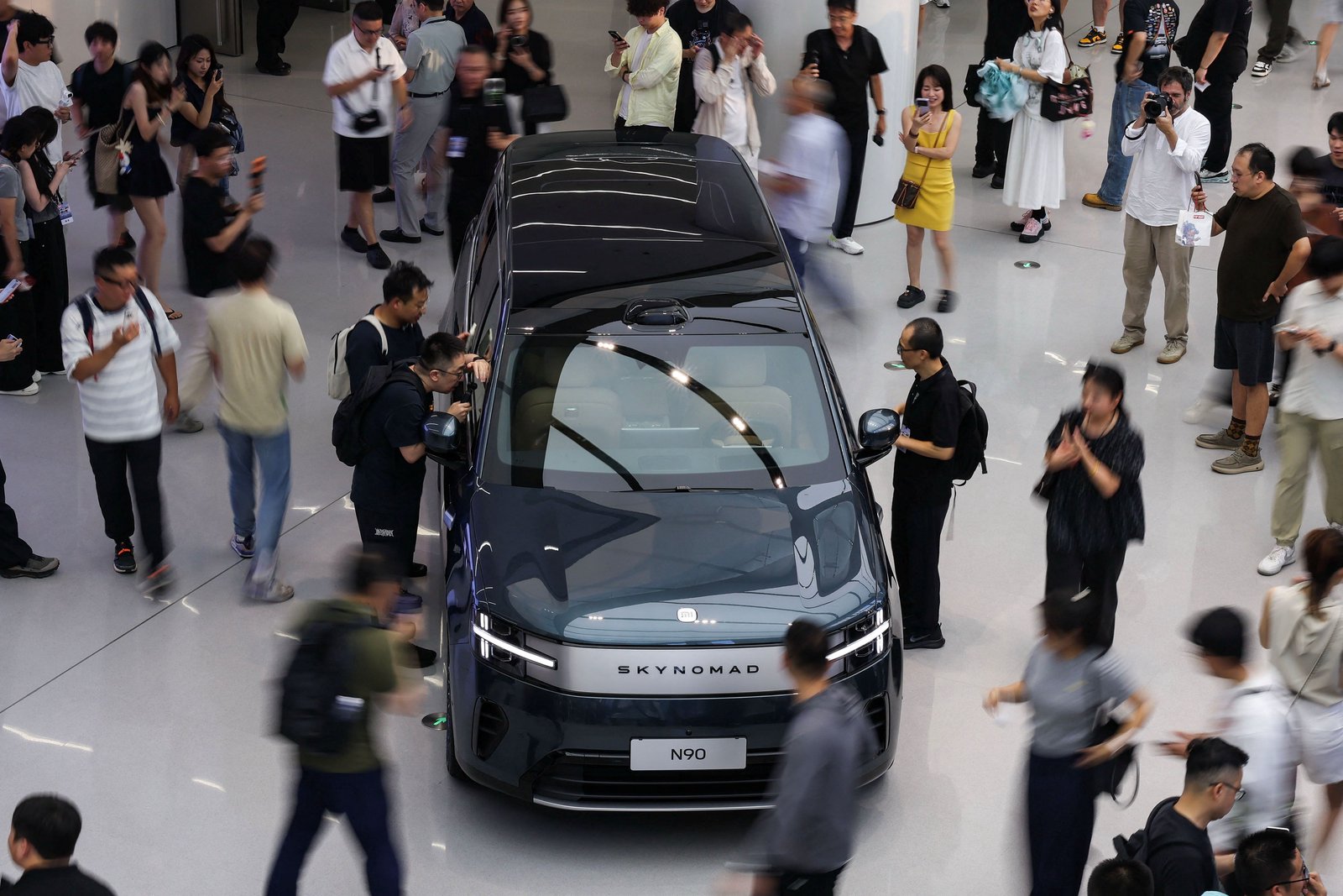 Beijing warns automakers against overseas price wars