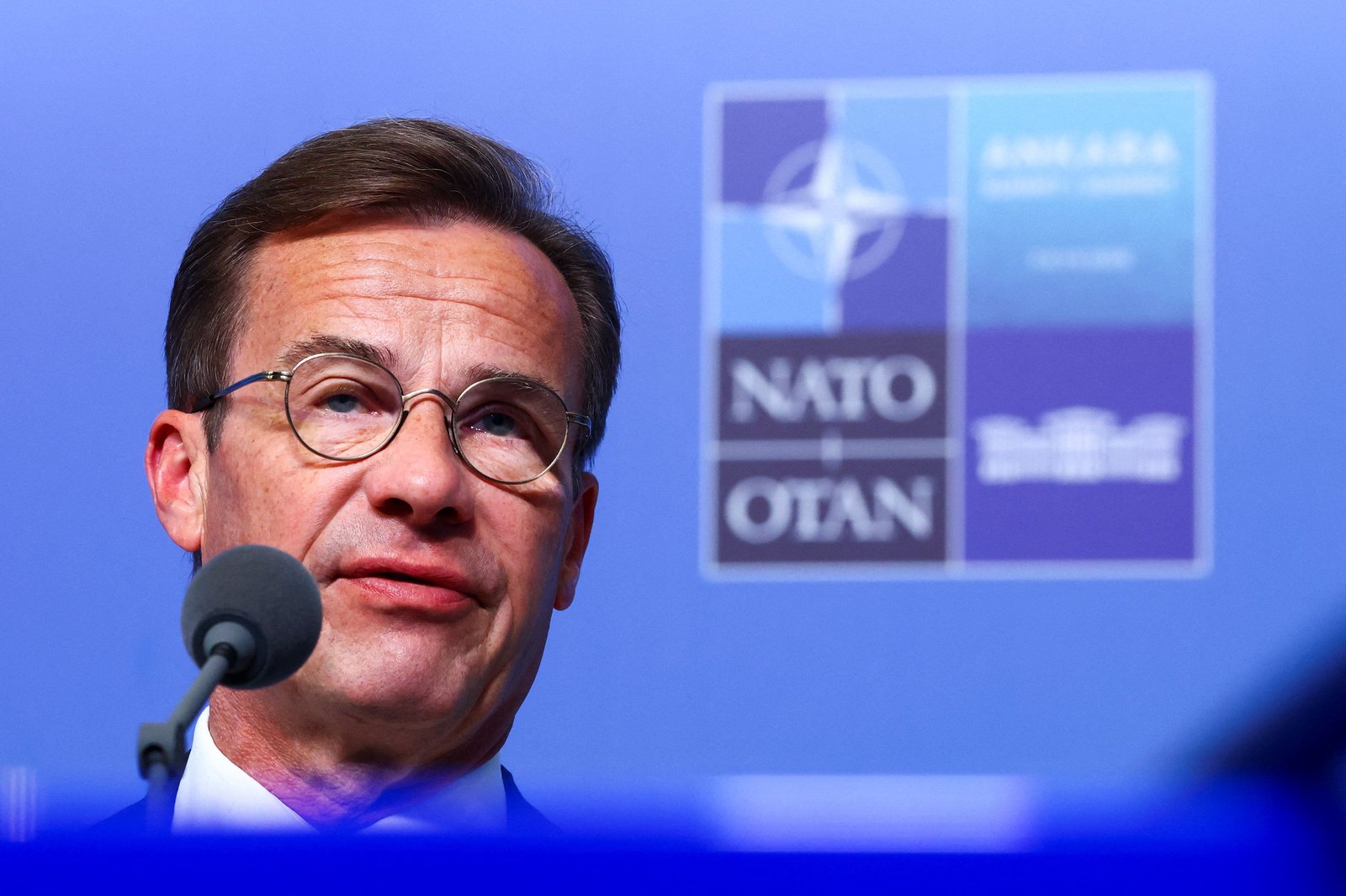 Sweden criticizes Spain’s migrant amnesty, as immigration splits Europe