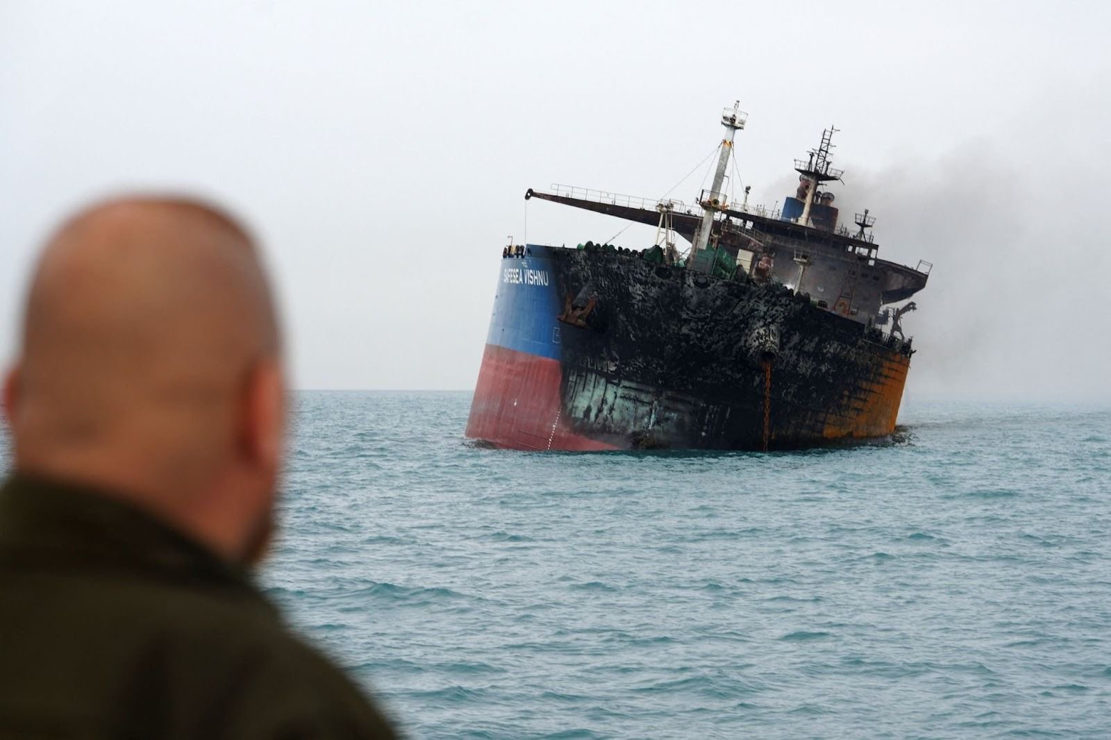 Oil prices rise above $100 again over Strait of Hormuz attacks