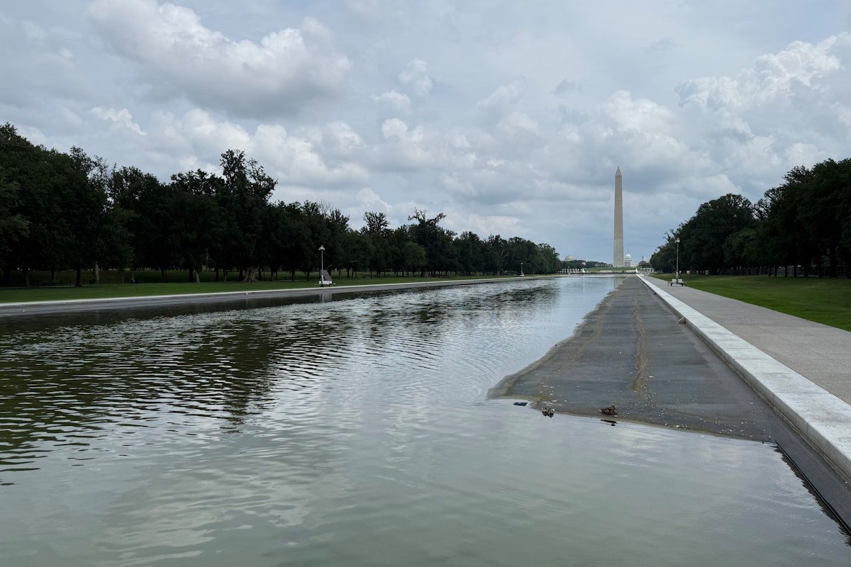 It Sure Looks Like Trump Was the One Who Damaged Reflecting Pool