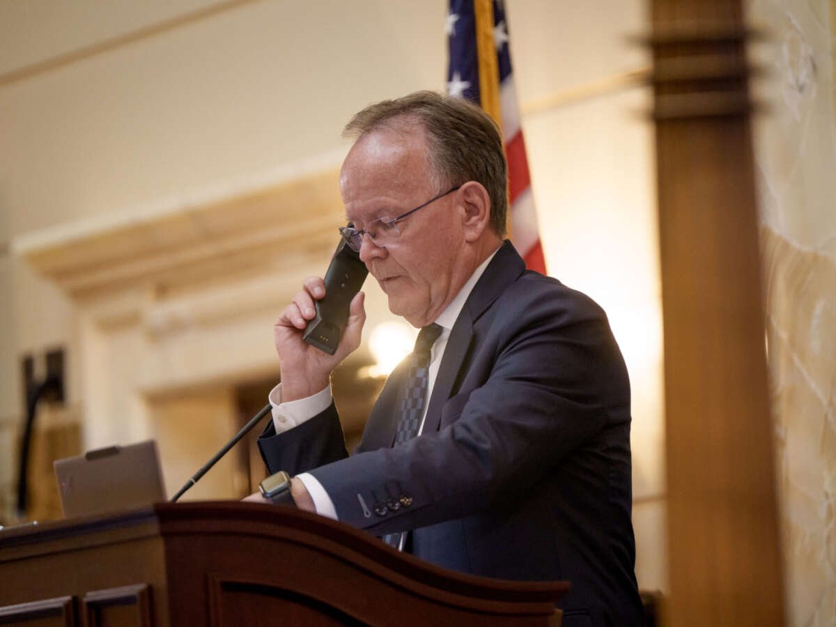 Utah Senate President Calls for Major Reduction in Scale of Planned Data Center