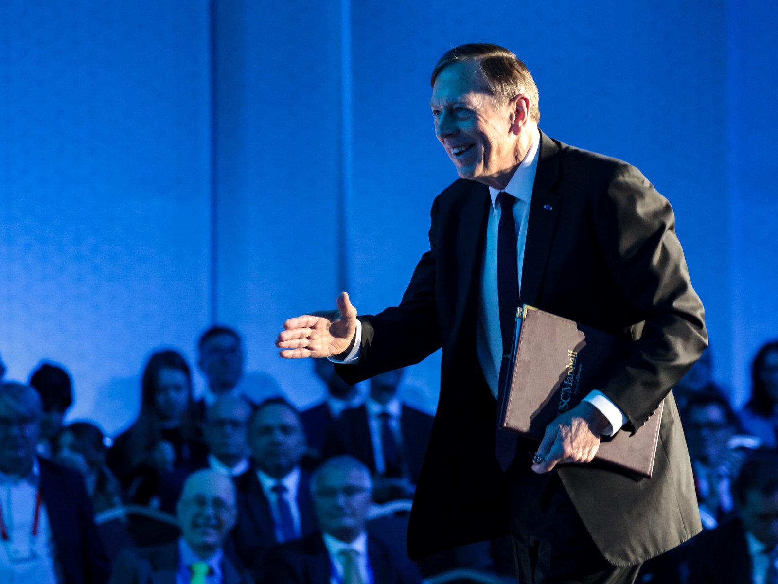 Ex-CIA Chief David Petraeus Briefs Officials in Israel Overseeing "New Gaza"