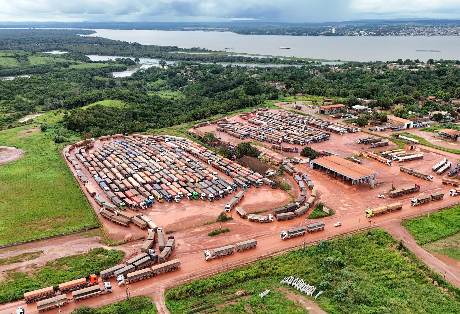 Brazil vows to retaliate against US tariffs