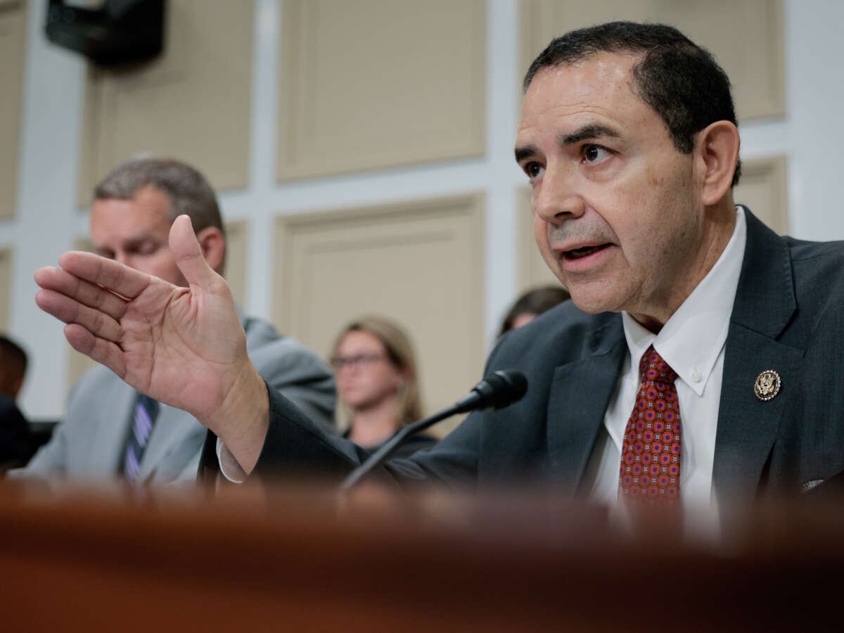 5 Democrats Vote to Strip Gender-Affirming Care From Trans Servicemembers