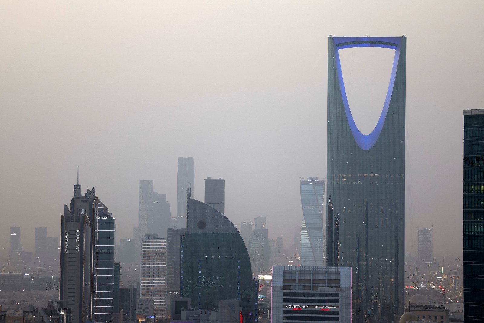 Saudis display mixed signals toward Israel in new survey