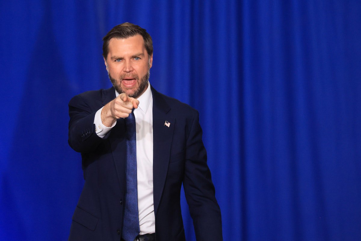Everyone Hates JD Vance’s New Book