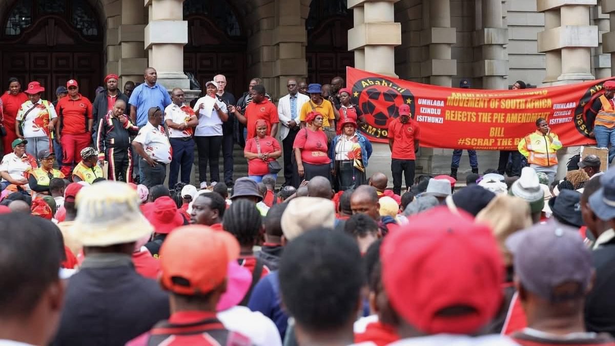 Shack dwellers protest bill that would criminalize land struggles in South Africa​