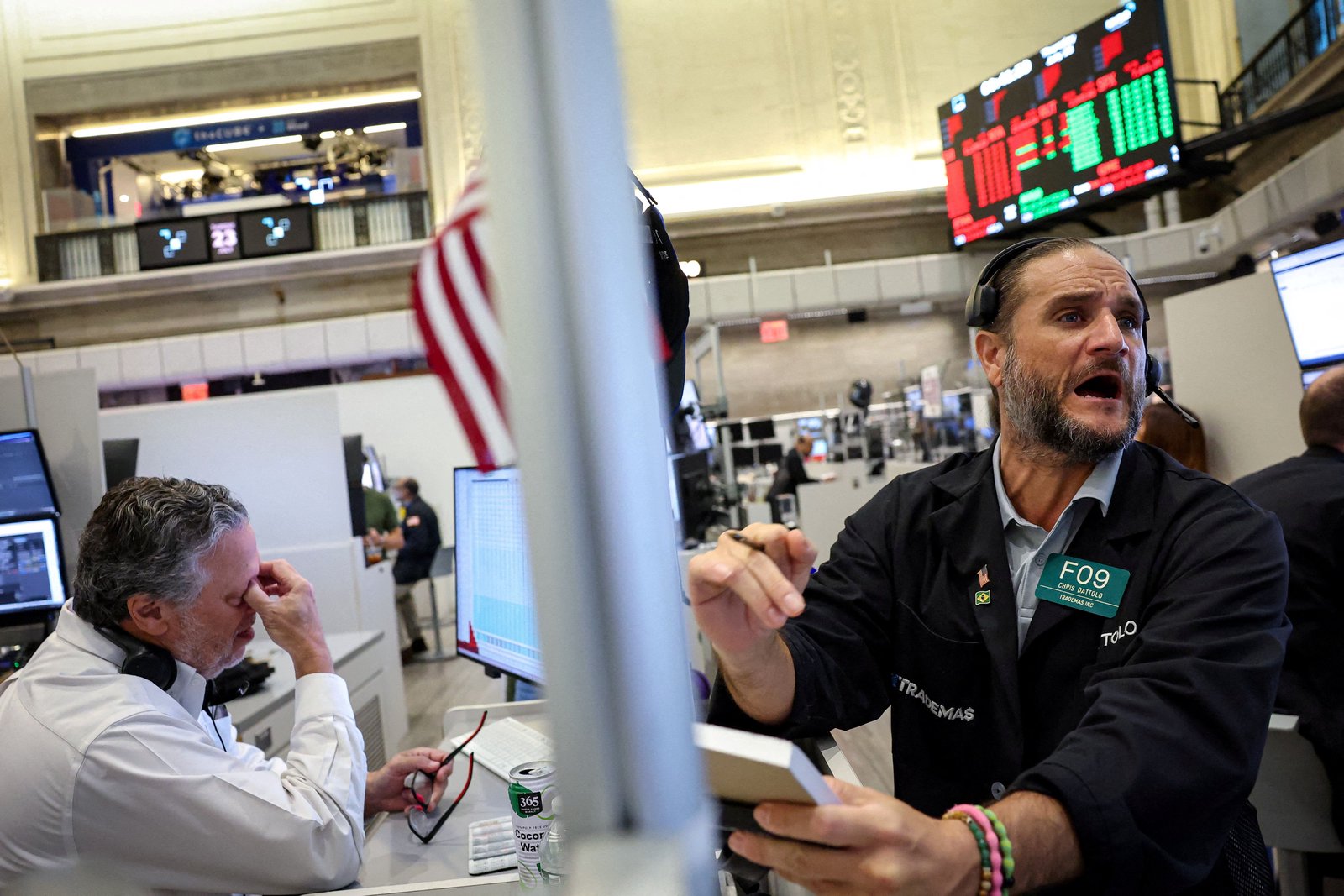 Oil spikes, stocks fall on Iran and AI fears