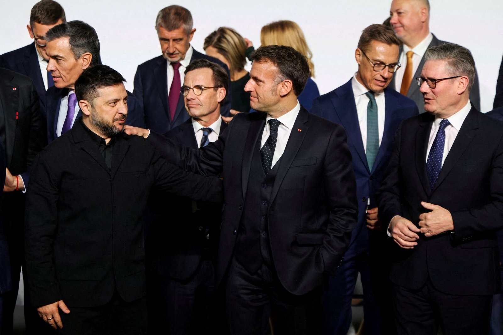 ‘Coalition of the Willing’ meets in Paris to discuss more Ukraine aid