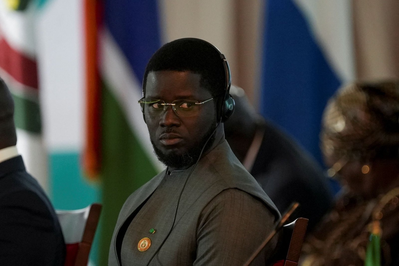 Senegal lawmakers move to limit presidential powers