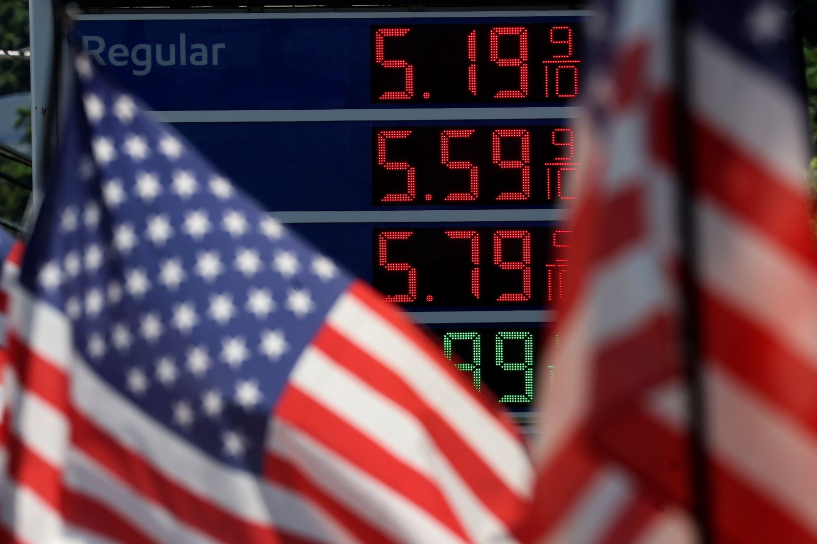 US diesel prices top $5 a gallon