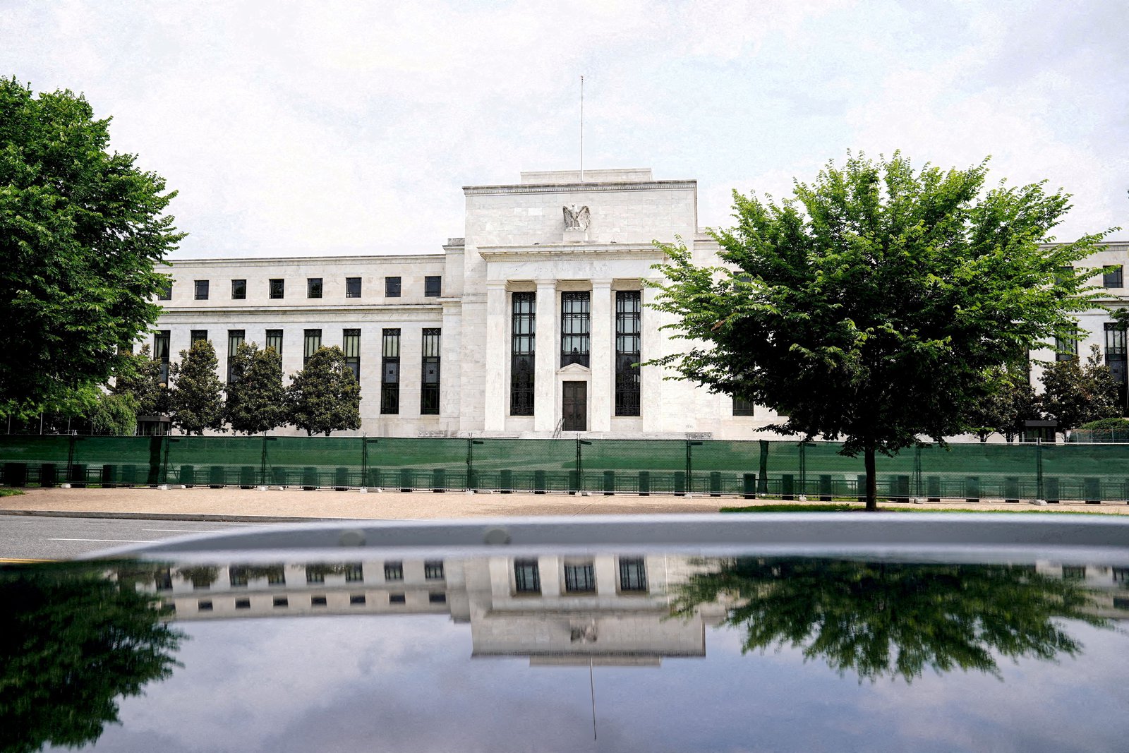 US Fed holds rates steady