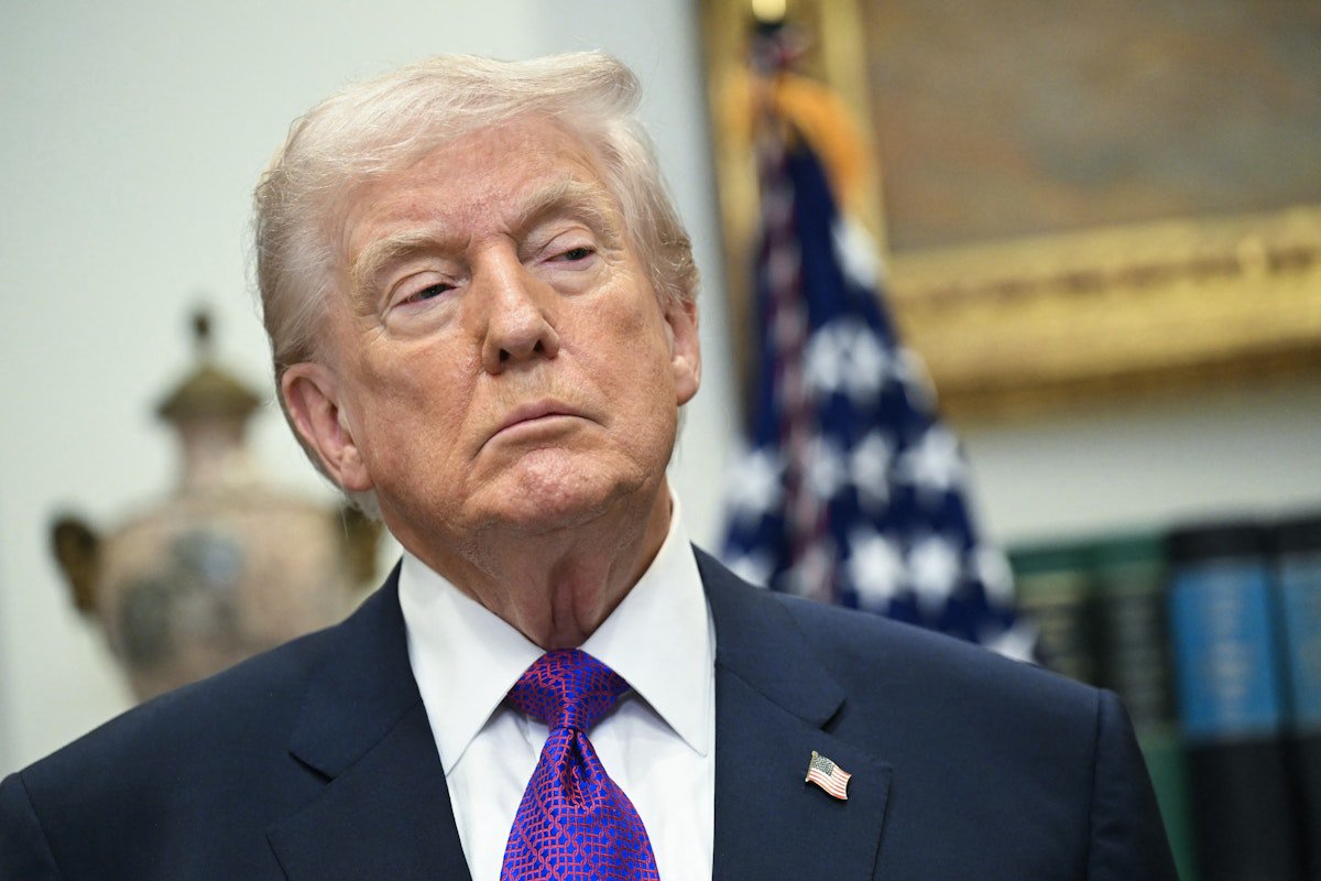 Transcript: Trump Erupts in Panic over 2026 as Polls Take Brutal Turn