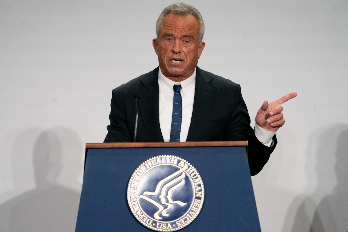 White House’s New Approach to RFK Jr. Shows Trump’s Fear for Midterms