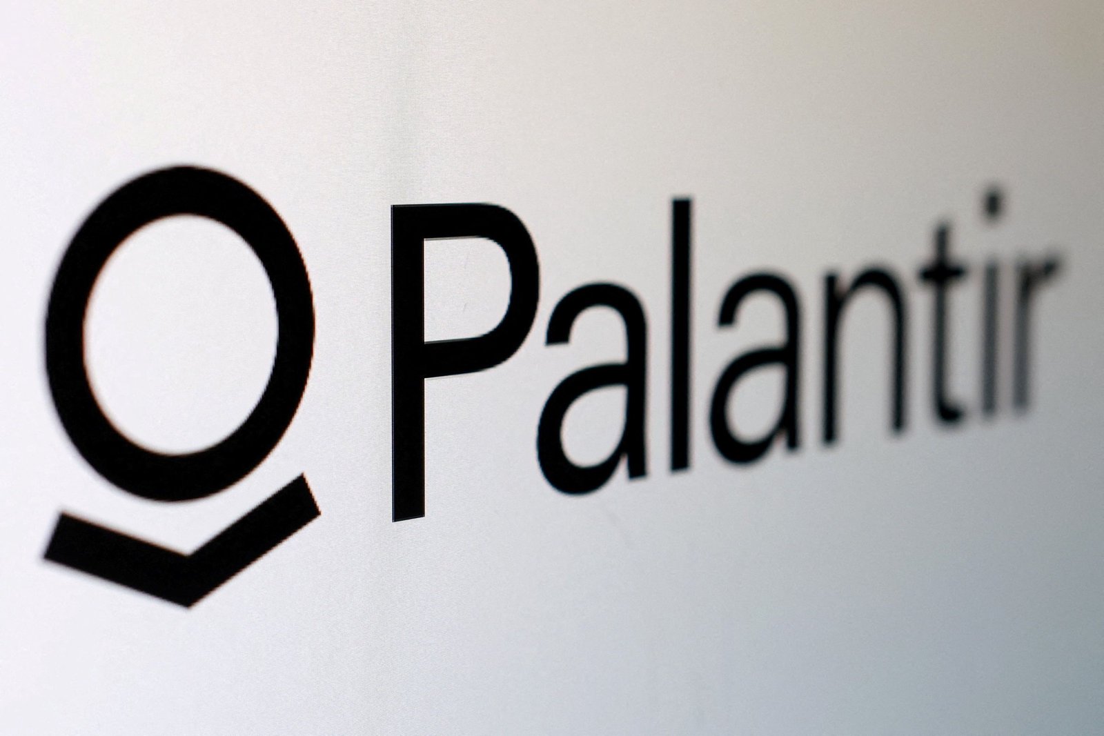 France’s spy agency drops Palantir