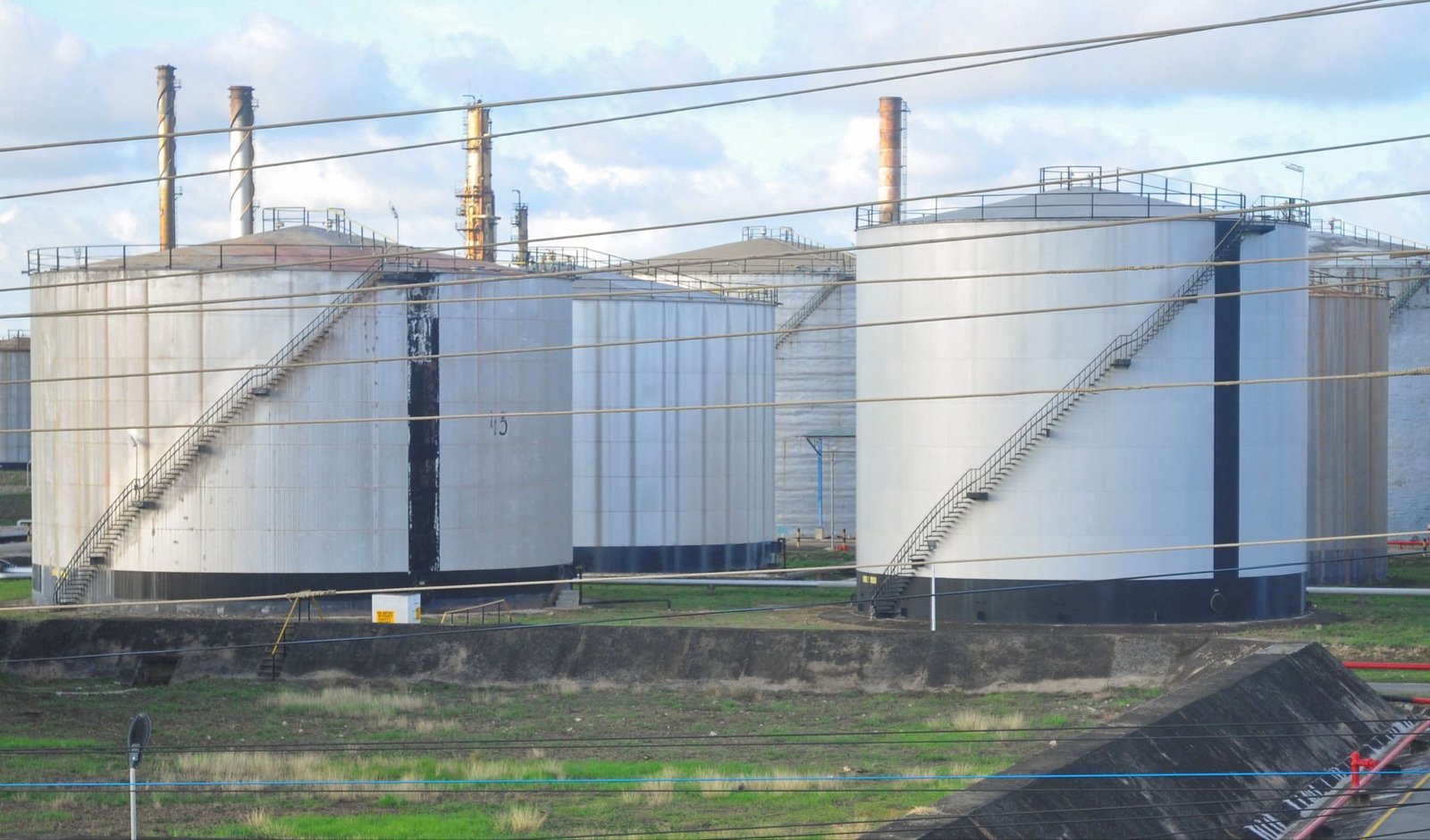 Nairobi, Kigali sign fuel import agreements