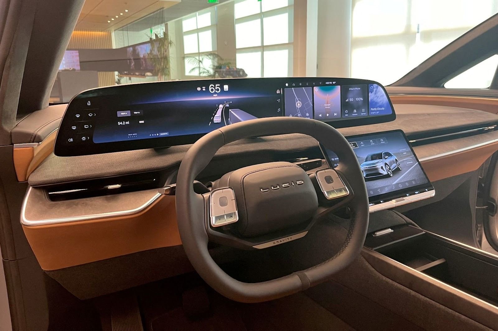 Lucid to cut back on Chinese supply chain