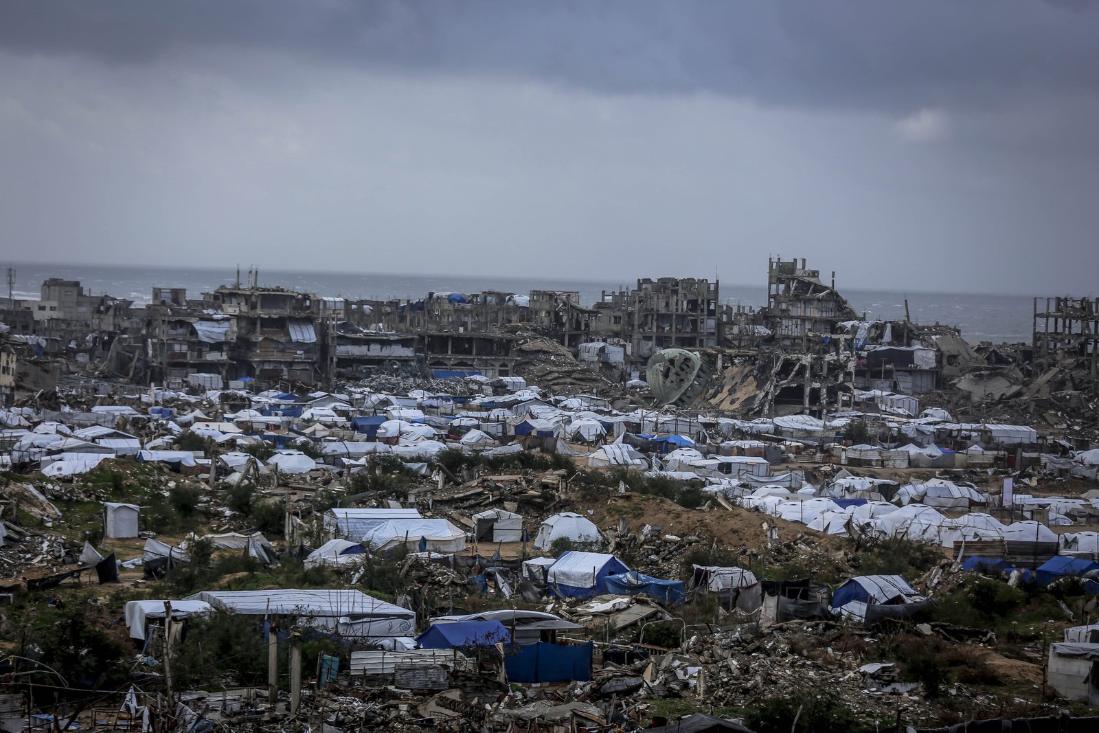 More children die from cold exposure in Gaza; Death toll climbs in Iran; Minnesota and the Twin Cities sue DHS to halt ICE’s “federal invasion” 