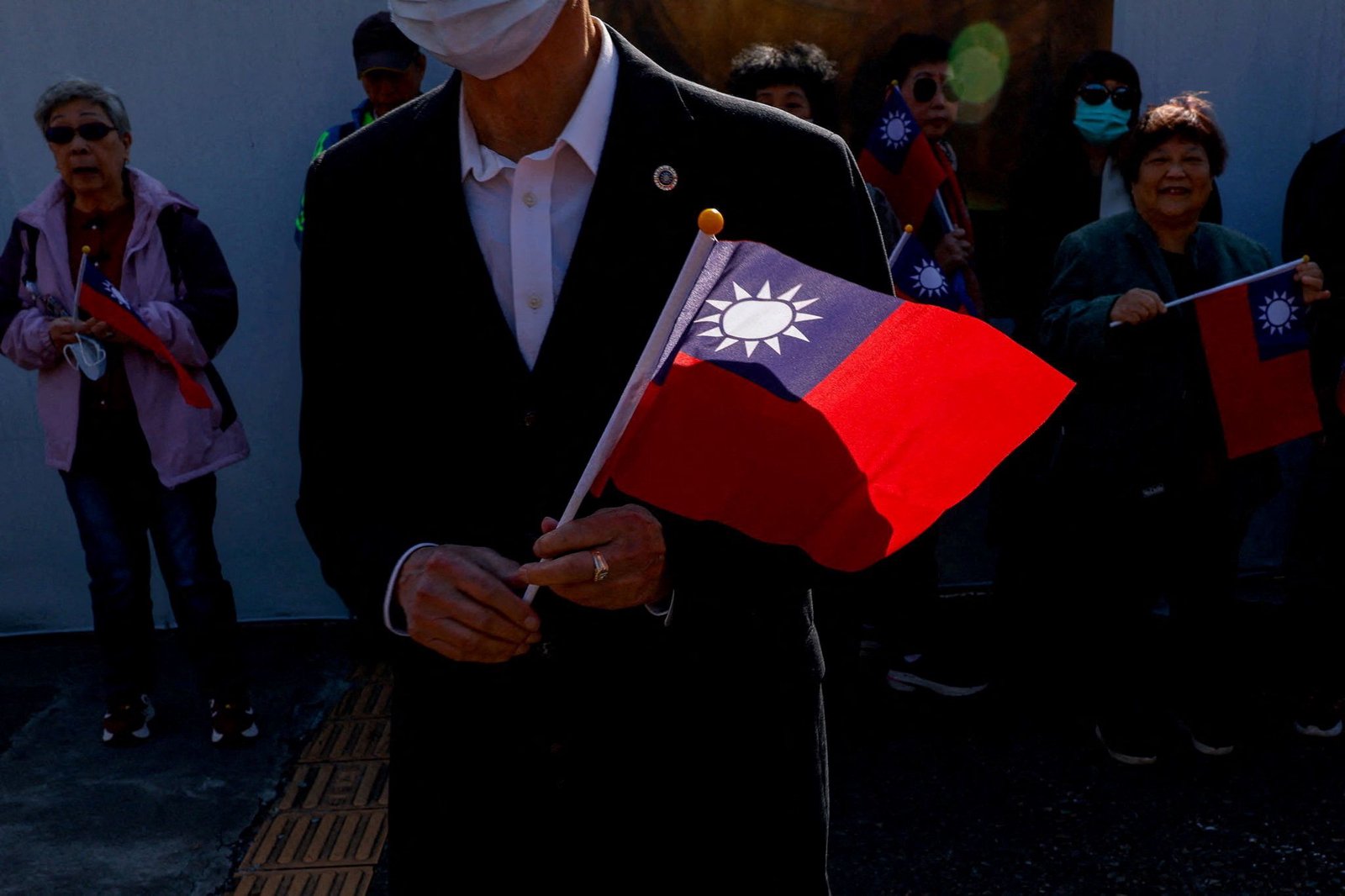 China resumes military flights around Taiwan after mysterious lull