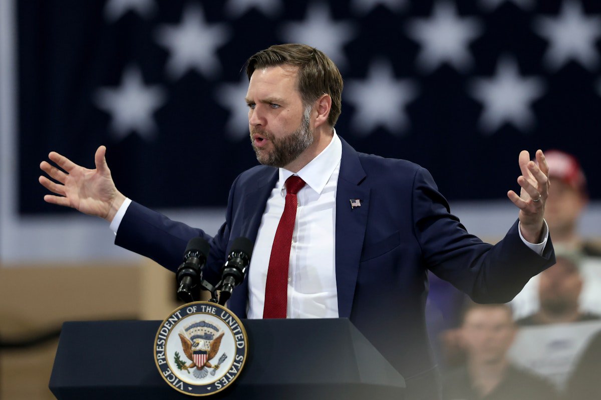 JD Vance Fumbles Speech in Front of Utterly Silent Room