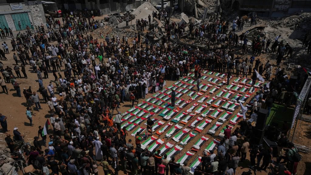 Mass funeral held in Gaza, largest in history of Palestinian cause