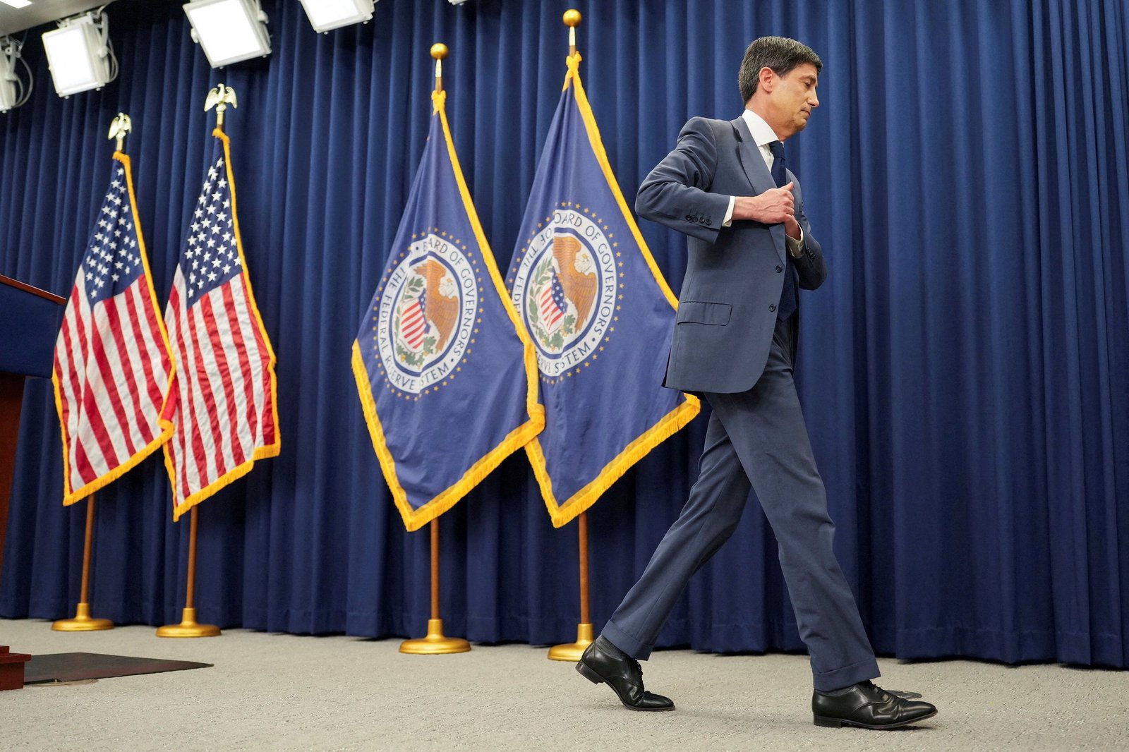 US jobs data changes Warsh's game