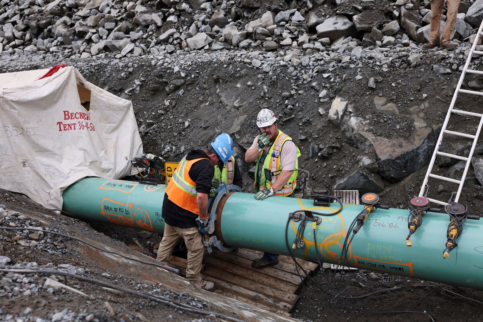 Canada hopes to become an ‘energy superpower’