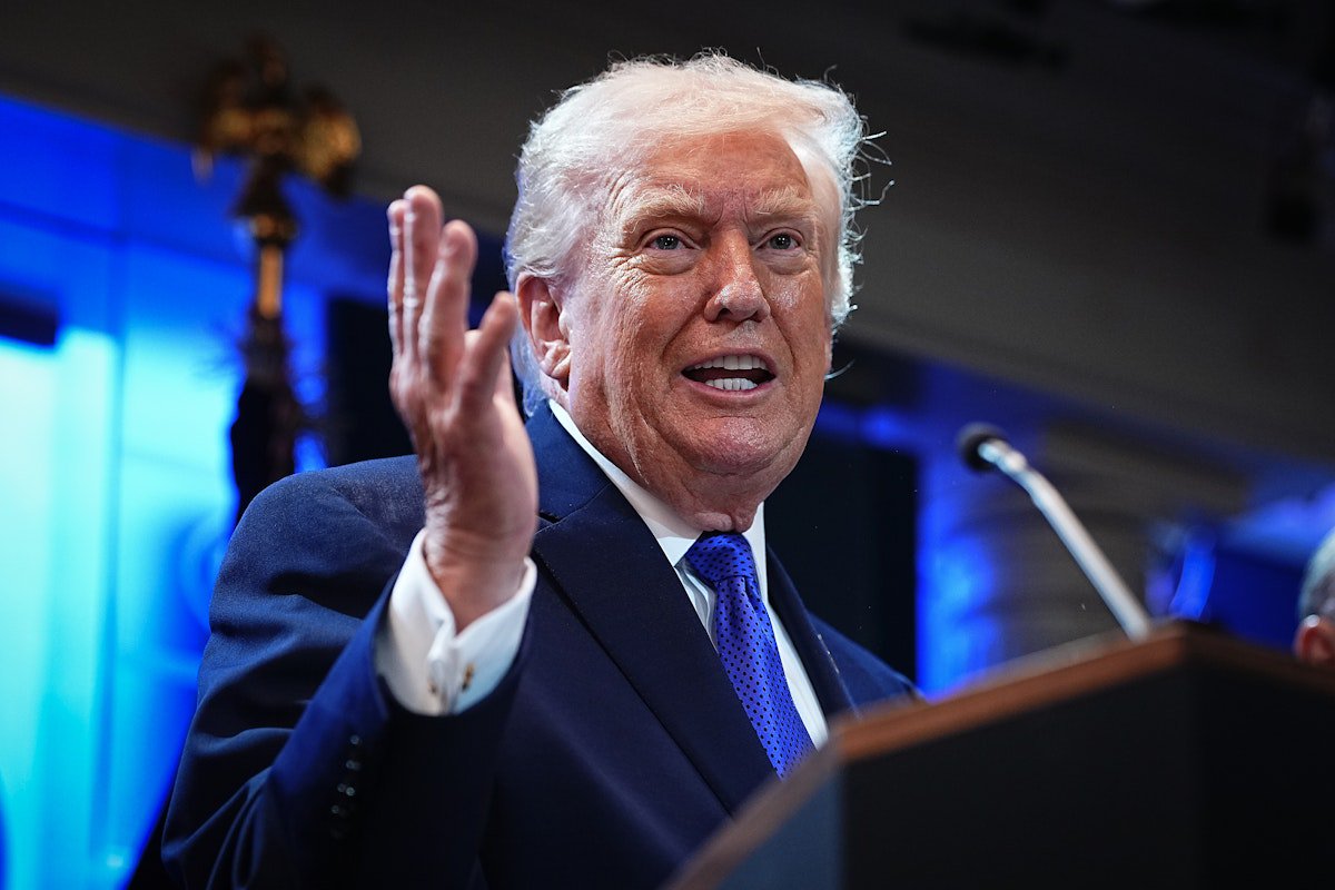 Trump Attacks Conservative Supreme Court Justices Who Blocked Tariffs