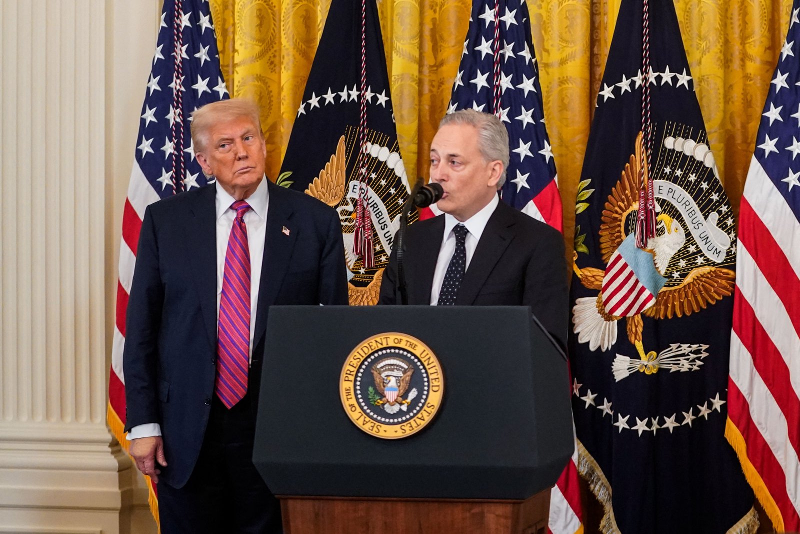 The White House maintains a little obscurity for AI security