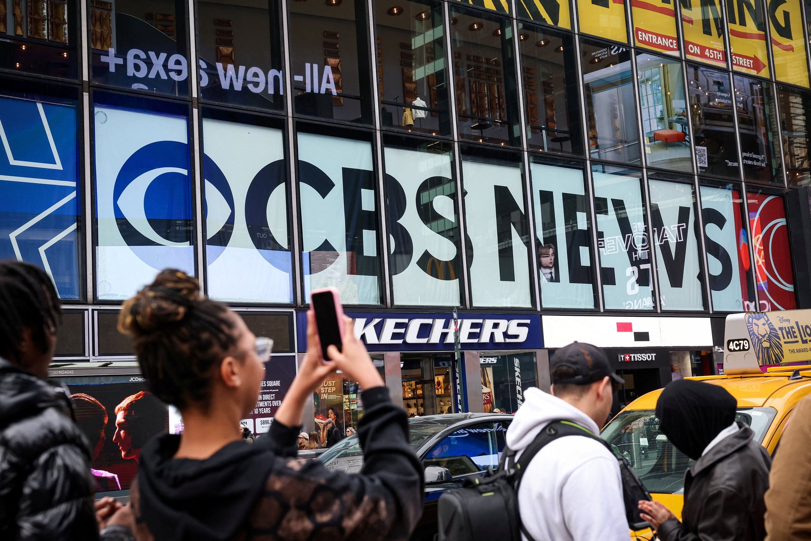 CBS News expands its investigative team