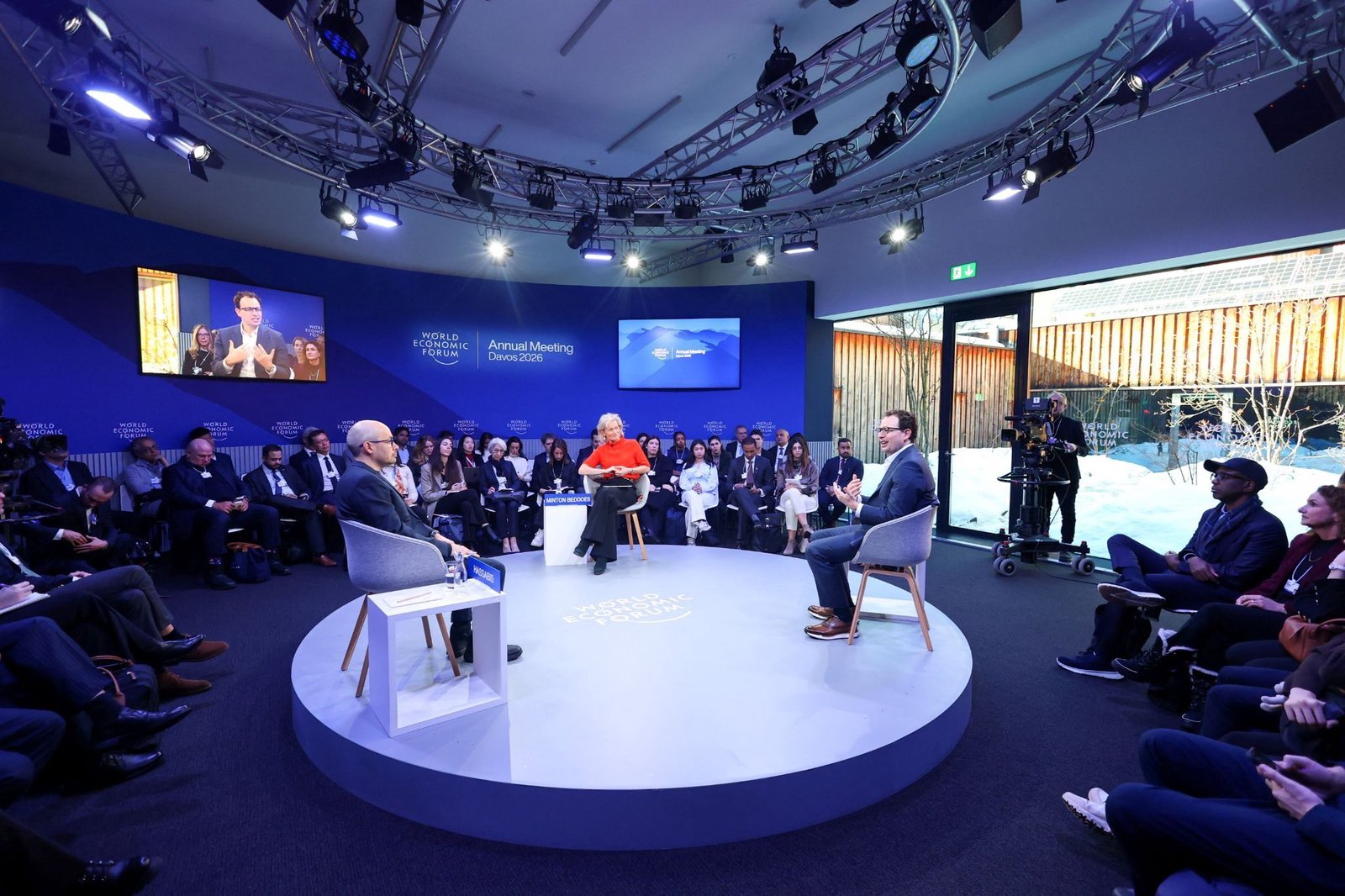 AI industry's tight-knit leadership class reinforced