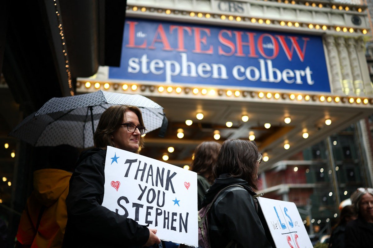 Stephen Colbert Gives CBS and Trump Middle Finger With Last Show