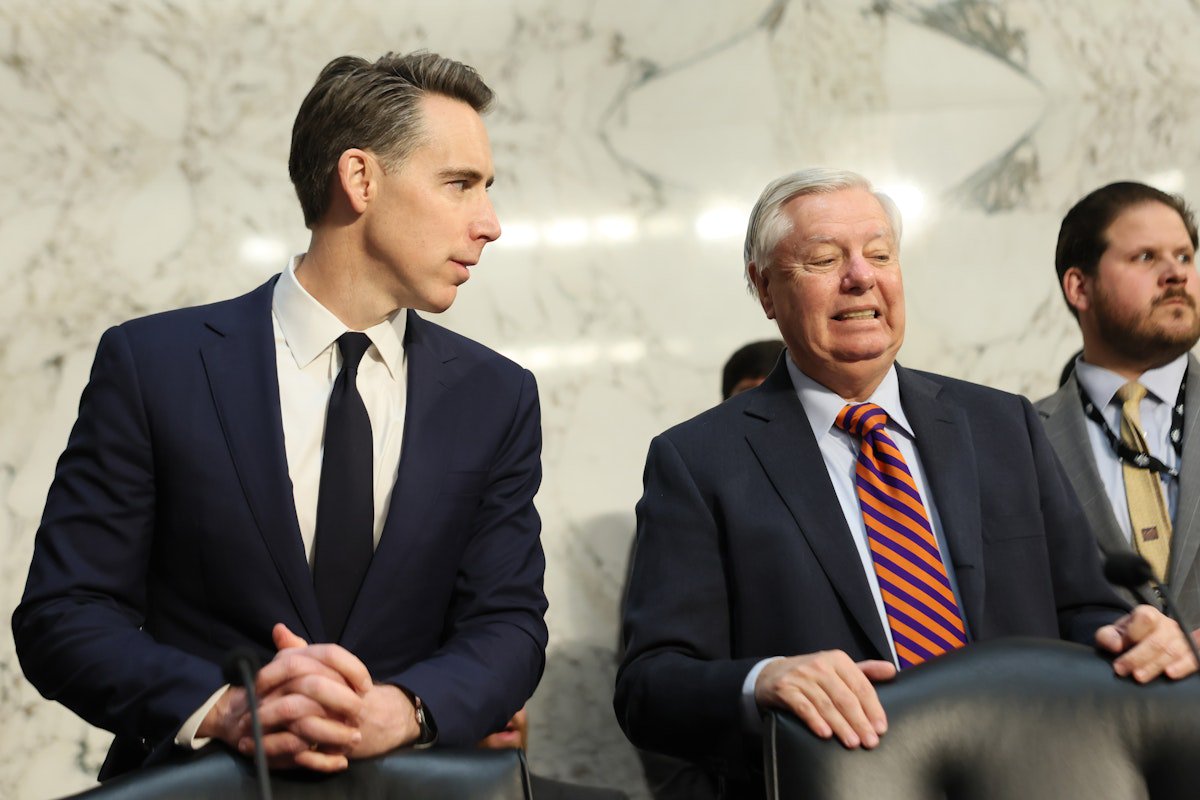 Republicans Devise Bonkers Plan to Ram SAVE Act Through Congress