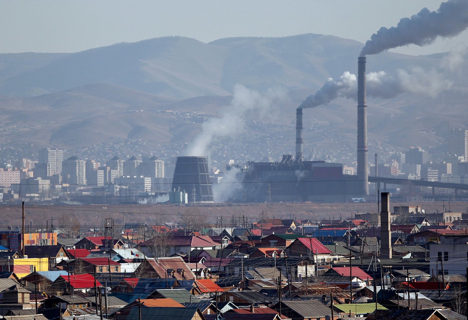 Sixty nations agree to landmark climate accord