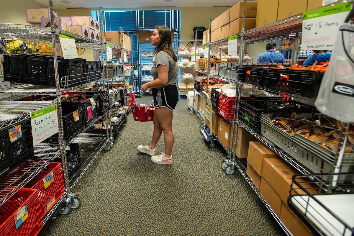 SNAP Cuts Threaten to Cut Young Adults Off at the Knees  