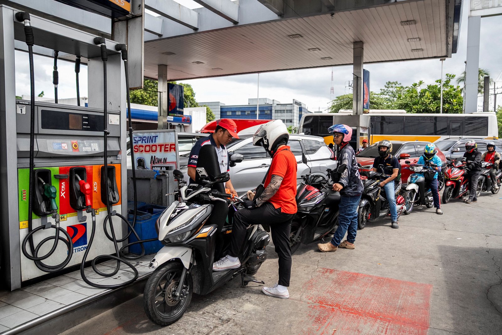 Philippines declares energy emergency