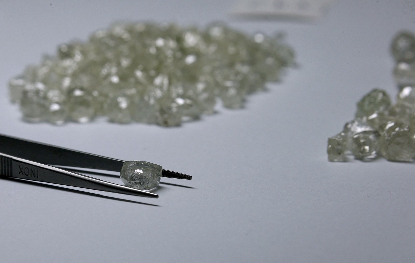 Botswana pushes for majority stake in De Beers