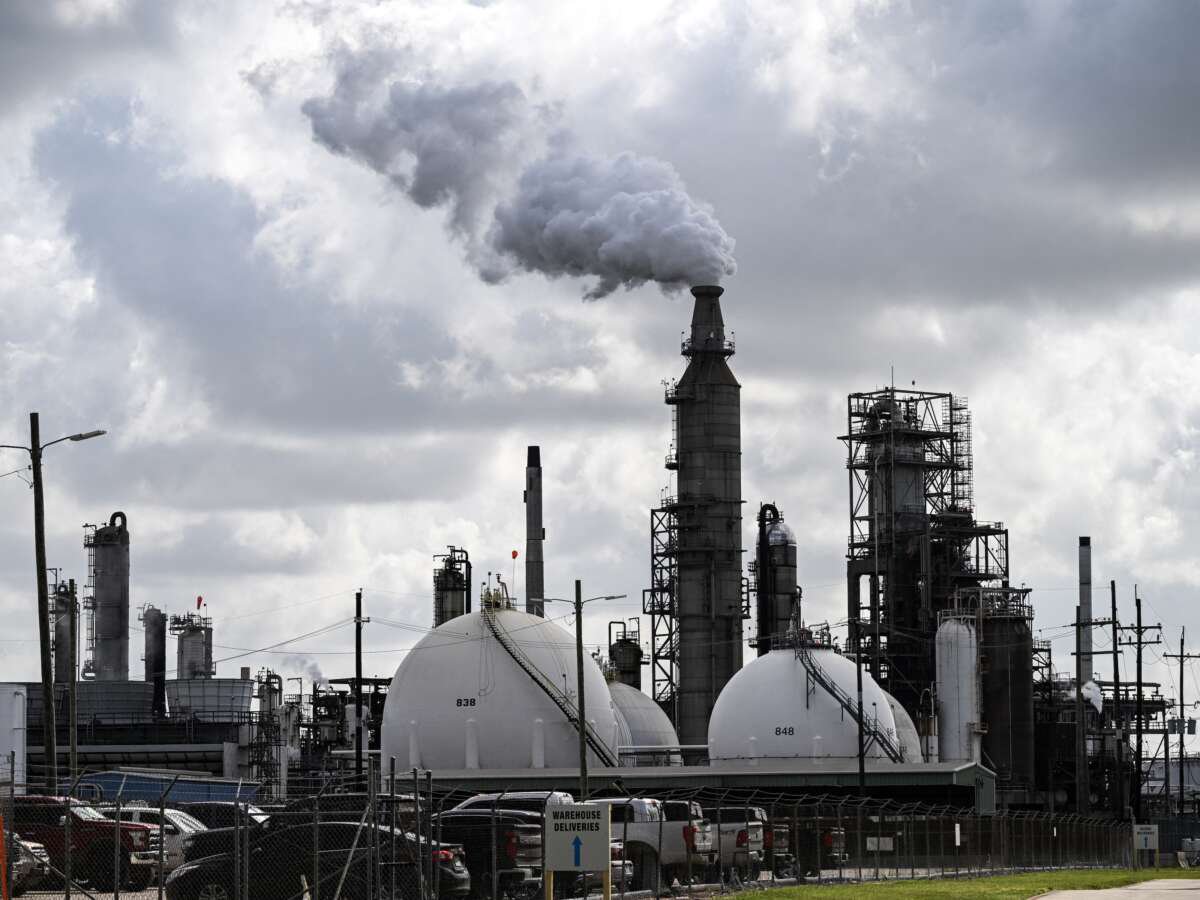 Venezuelan Oil Brought to US Would Be Refined in Black Gulf Coast Communities