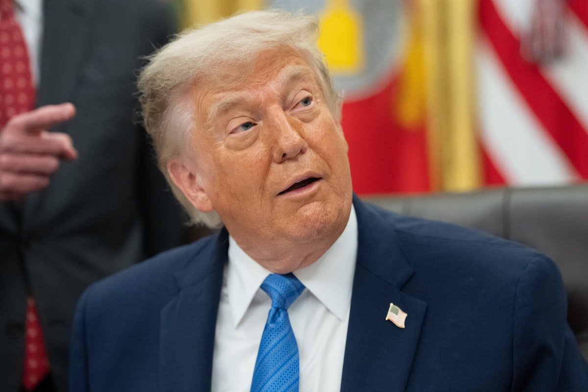 Democrat Immediately Shuts Down Trump’s Secret Iran Oil Mission Claims