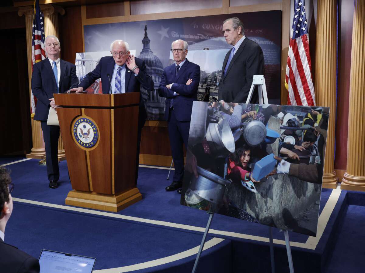 Senators Block Pentagon Bill Over Iran War and US-Israeli Military Integration