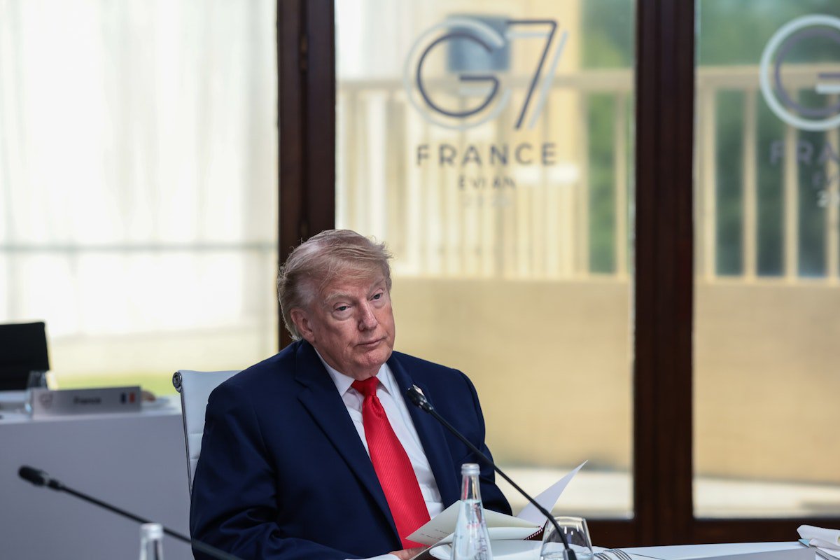 Trump, 80, Zones Out Right in the Middle of Official Photo Op