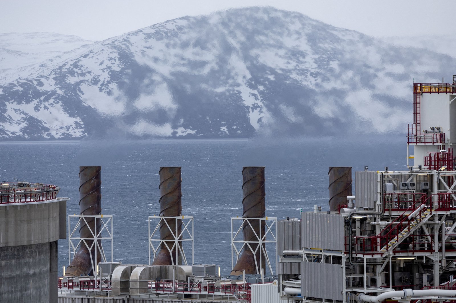 Europe scrambles for gas alternatives amid surging prices