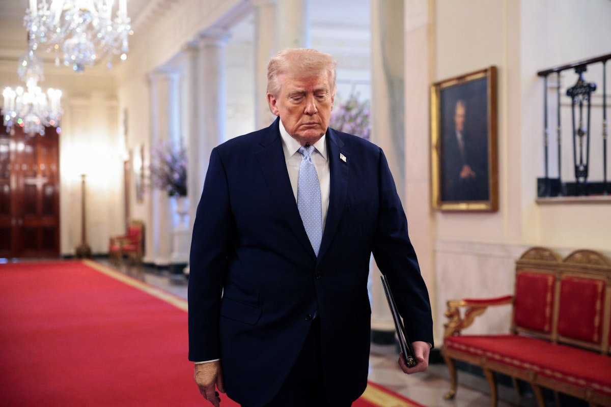 Brutal Poll Says Men Are Abandoning Trump