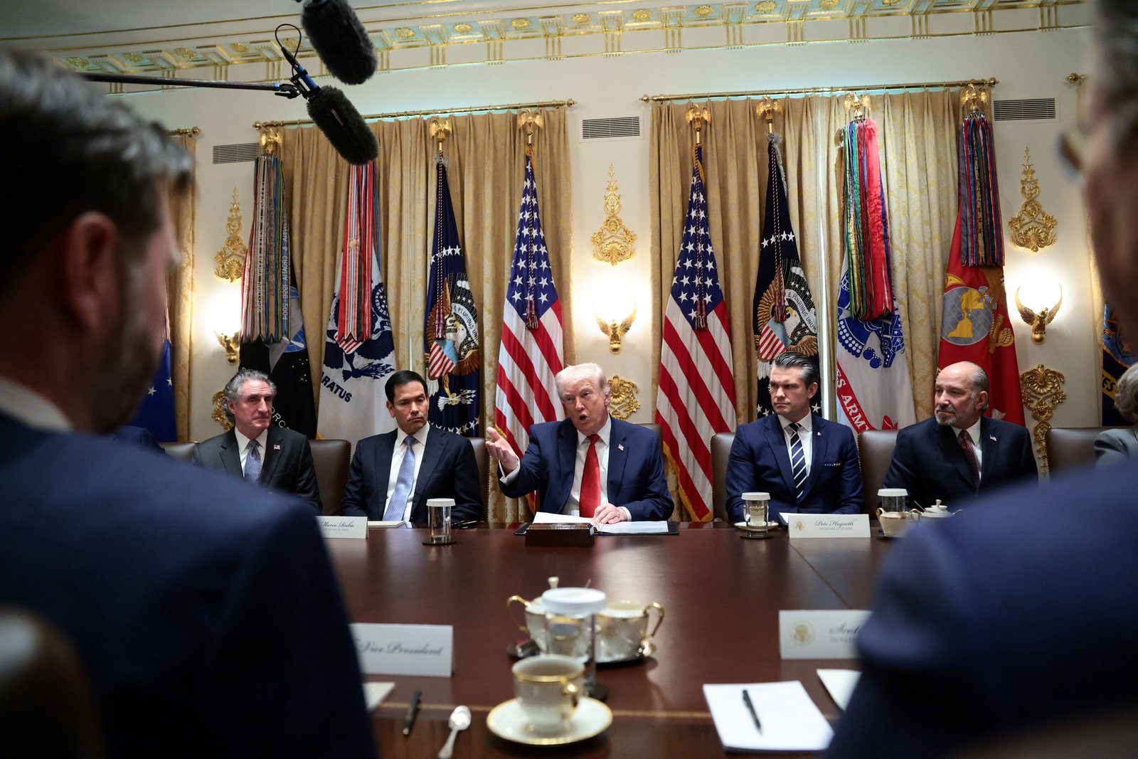 Trump extends deadline for Iran to open Hormuz