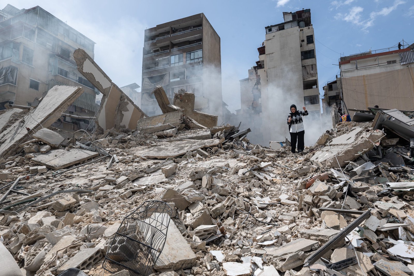 Israel strikes largest Iranian gas field, central Beirut; What AIPAC got for $22 million in Illinois; U.S. hits Iran missiles sites near Strait of Hormuz
