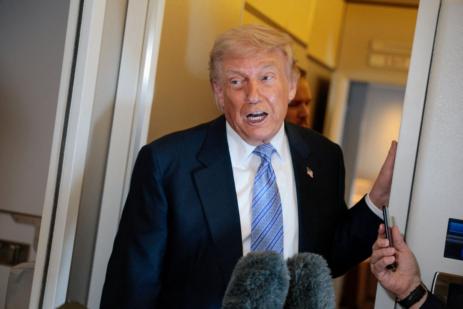 Trump suspends planned Iran strikes