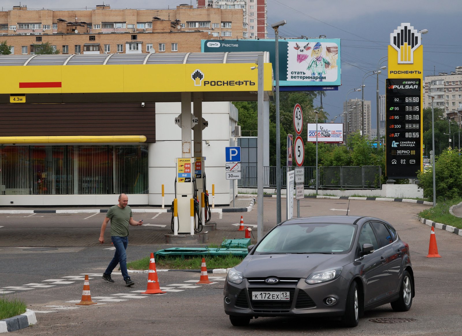 Russia’s fuel crisis worsens