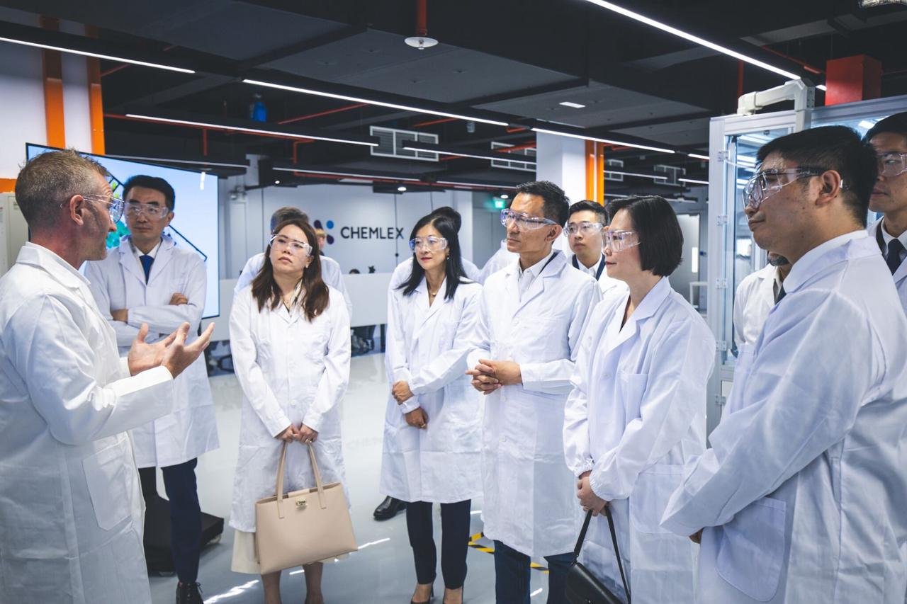 Singapore startup builds AI-powered, self-running chemistry lab