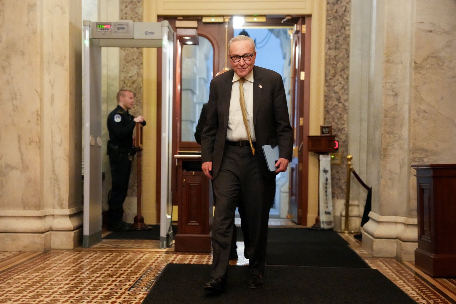 Schumer indicates Democratic openness to Republicans’ DHS deal