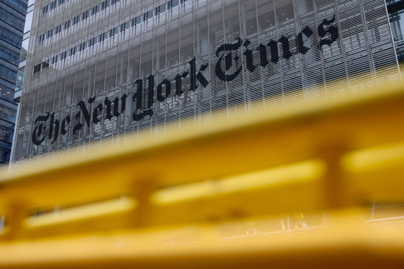 Expulsion of NYT reporter shows China's dual-track visa strategy